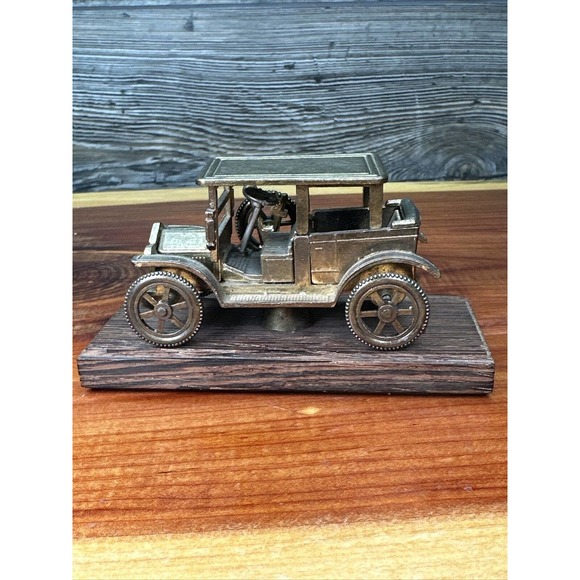 Vintage Made in Italy Die Cast Brass 1910-1920 Touring Car, Wooden Base, Rare! - Picture 2 of 8